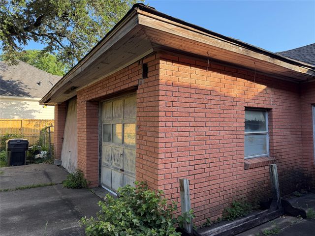 4537 Teton Street, Houston, TX 77051