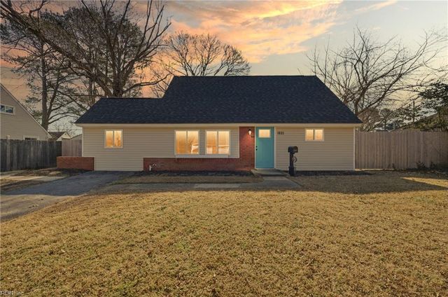 1821 S Lakeland DR, Norfolk, VA 23518