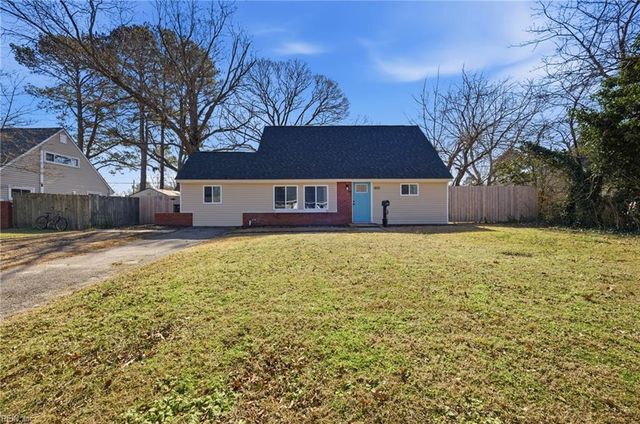 1821 S Lakeland DR, Norfolk, VA 23518