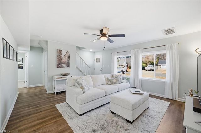 1821 S Lakeland DR, Norfolk, VA 23518