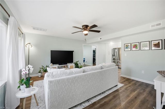 1821 S Lakeland DR, Norfolk, VA 23518