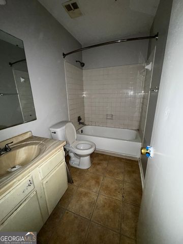 871 Brandy Oaks Lane, Stone Mountain, GA 30088