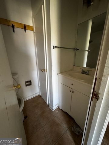 871 Brandy Oaks Lane, Stone Mountain, GA 30088