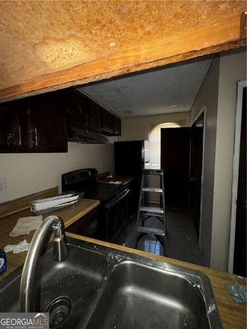 871 Brandy Oaks Lane, Stone Mountain, GA 30088