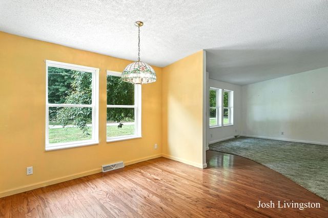 6306 E Carrigan Court, Croton Twp, MI 49337