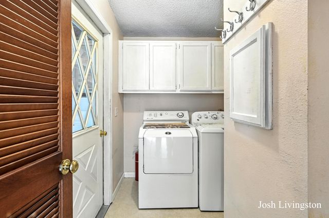 6306 E Carrigan Court, Croton Twp, MI 49337