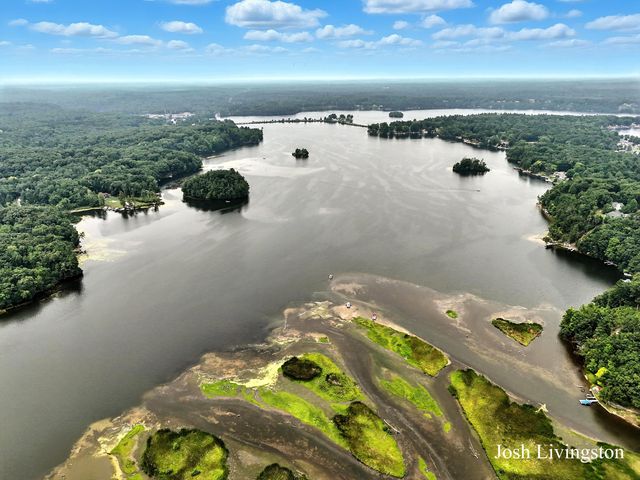 6306 E Carrigan Court, Croton Twp, MI 49337