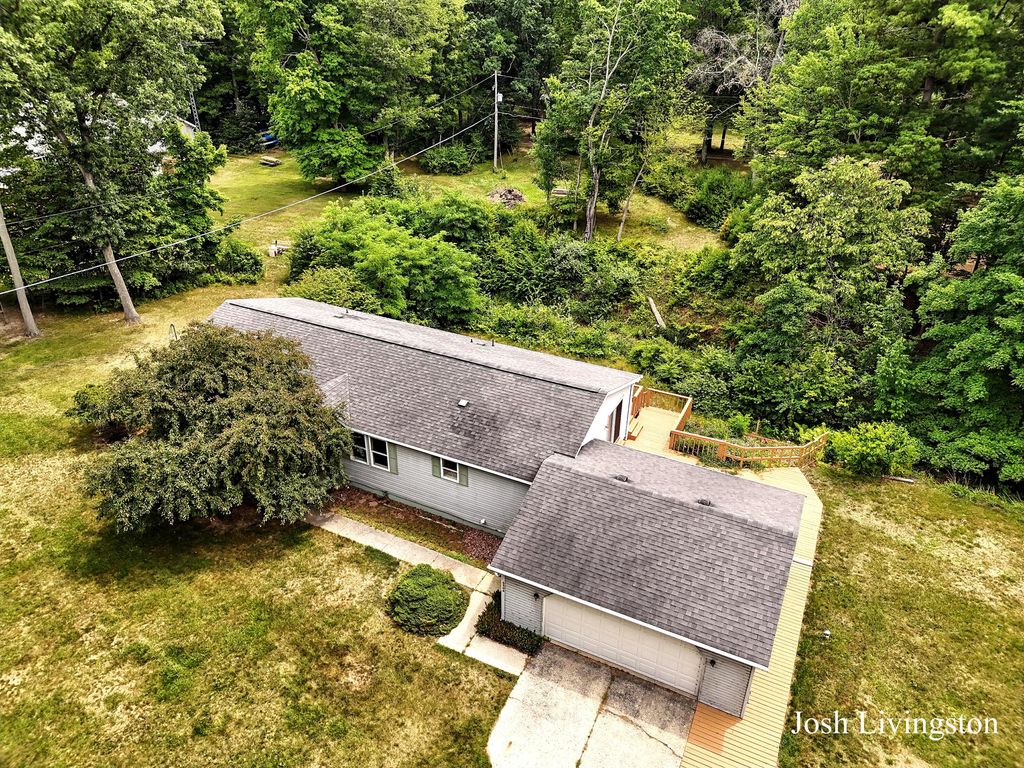 6306 E Carrigan Court, Croton Twp, MI 49337