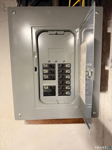 109 Wordin Avenue, Bridgeport, CT 06605