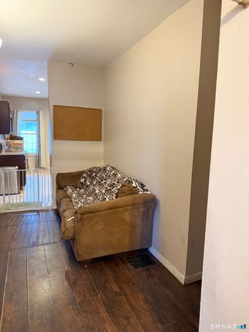 109 Wordin Avenue, Bridgeport, CT 06605