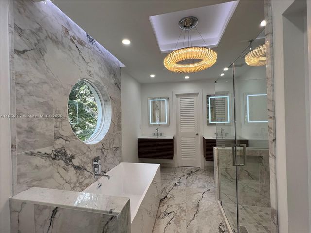 435 NE 77th St Rd, Miami, FL 33138