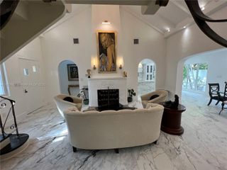 435 NE 77th St Rd, Miami, FL 33138