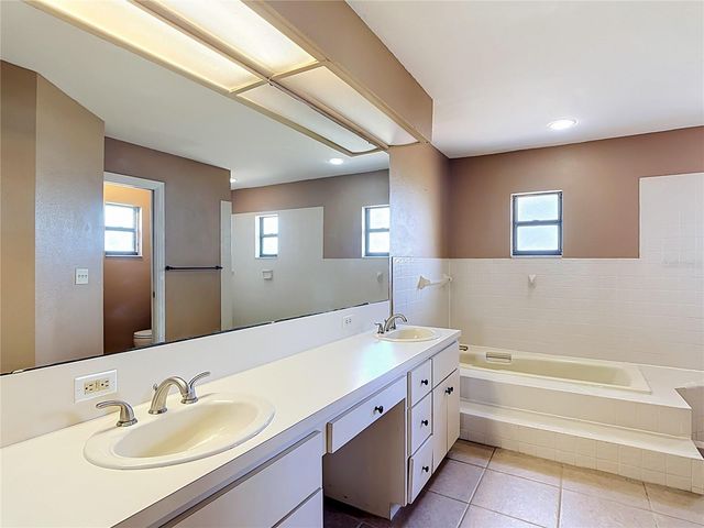 2108 JONATHAN LANE, Winter Haven, FL 33884