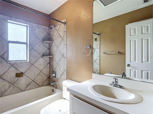 2108 JONATHAN LANE, Winter Haven, FL 33884