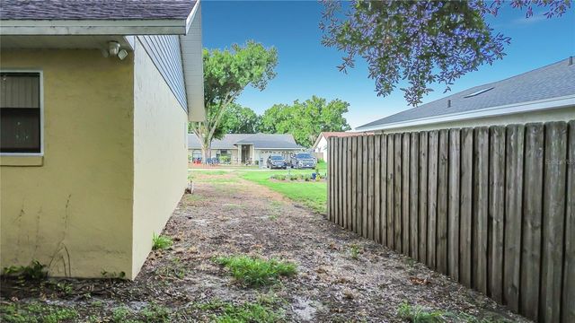 2108 JONATHAN LANE, Winter Haven, FL 33884