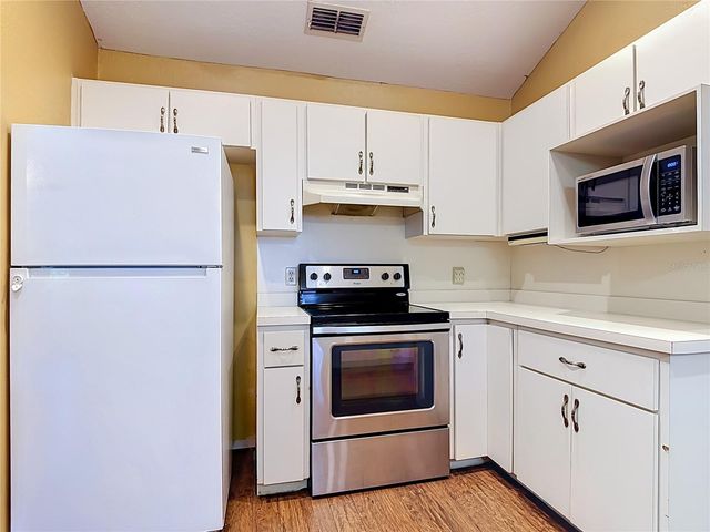 2108 JONATHAN LANE, Winter Haven, FL 33884