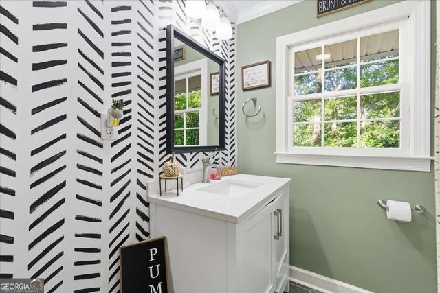 7 Thrushwood Road NE, Rome, GA 30161