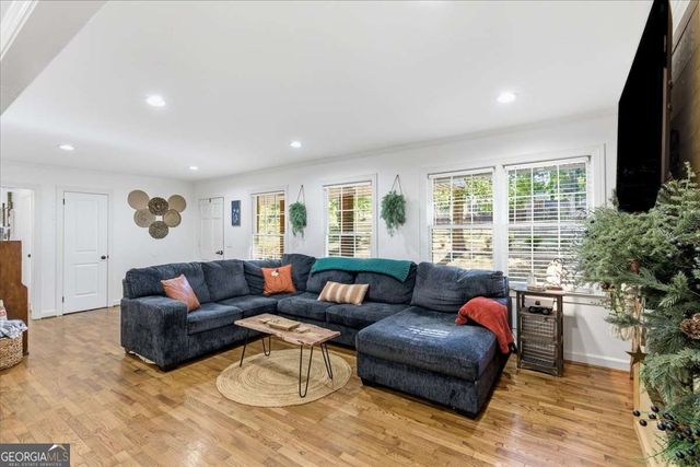 7 Thrushwood Road NE, Rome, GA 30161