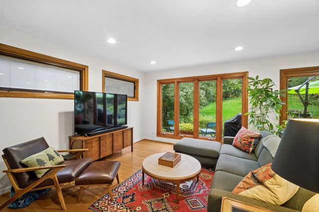 739 Marion Avenue, Highland Park, IL 60035