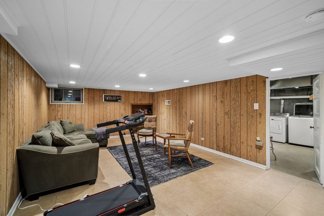 739 Marion Avenue, Highland Park, IL 60035
