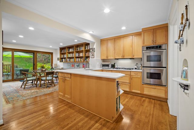739 Marion Avenue, Highland Park, IL 60035
