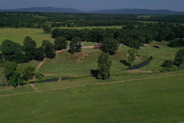 158 CLC Lane, Mena, AR 71953