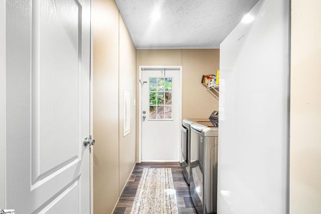 340 Cedar Falls Road, Fountain Inn, SC 29644