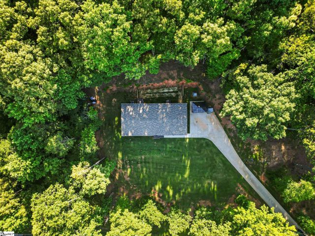 340 Cedar Falls Road, Fountain Inn, SC 29644