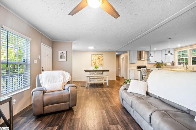 340 Cedar Falls Road, Fountain Inn, SC 29644