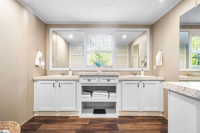 340 Cedar Falls Road, Fountain Inn, SC 29644