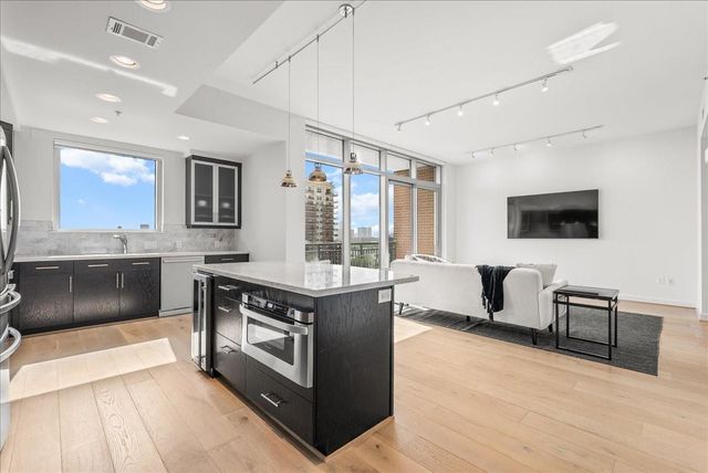 2207 Bancroft Street 906, Houston, TX 77027