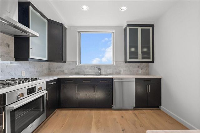 2207 Bancroft Street 906, Houston, TX 77027