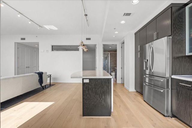 2207 Bancroft Street 906, Houston, TX 77027
