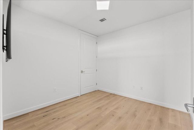 2207 Bancroft Street 906, Houston, TX 77027
