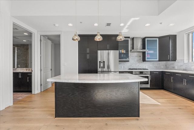 2207 Bancroft Street 906, Houston, TX 77027