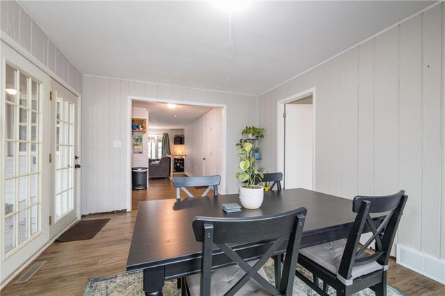 17304 E Bundschu Road, Independence, MO 64056