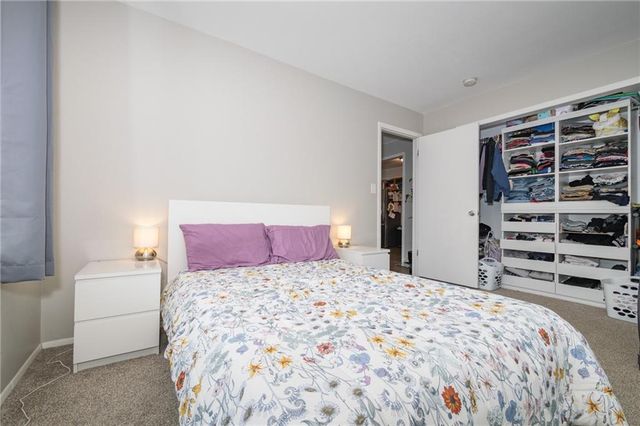 17304 E Bundschu Road, Independence, MO 64056