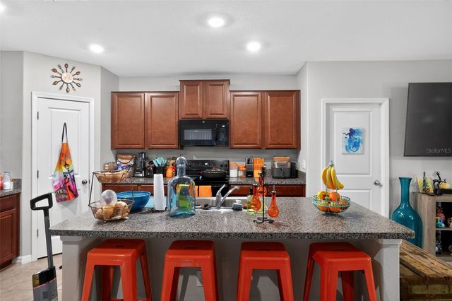 10402 CARLOWAY HILLS DRIVE, Wimauma, FL 33598