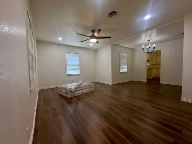5892 Tracyne Drive, Westworth Village, TX 76114
