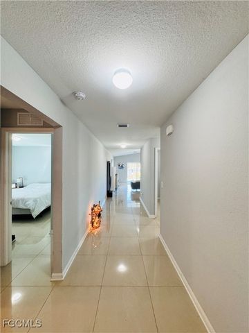 631 NW 32nd ST, Cape Coral, FL 33993