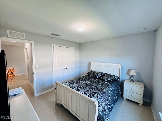 631 NW 32nd ST, Cape Coral, FL 33993