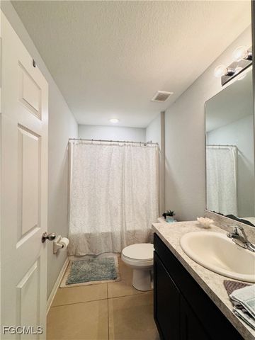 631 NW 32nd ST, Cape Coral, FL 33993