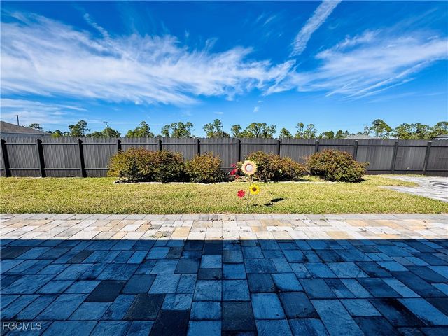 631 NW 32nd ST, Cape Coral, FL 33993