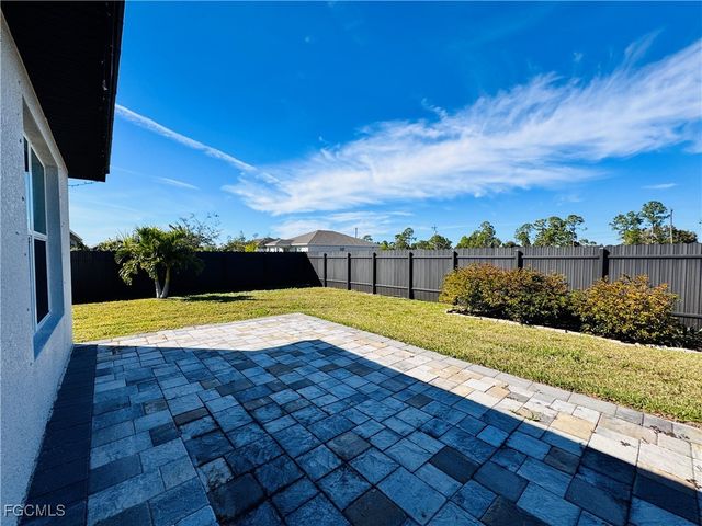 631 NW 32nd ST, Cape Coral, FL 33993