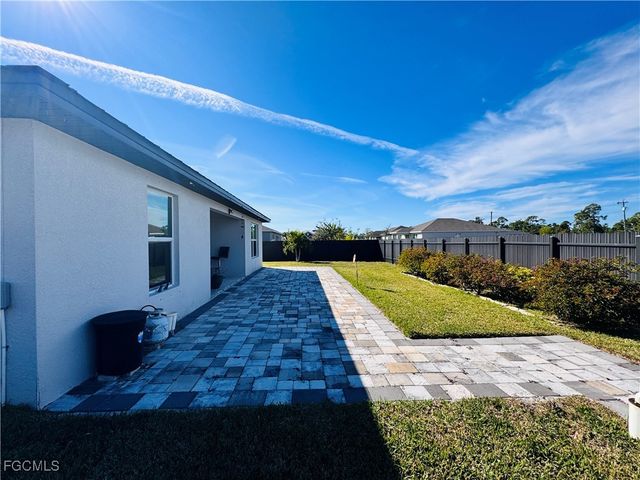 631 NW 32nd ST, Cape Coral, FL 33993