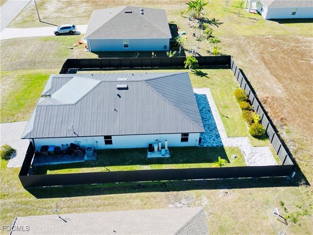 631 NW 32nd ST, Cape Coral, FL 33993