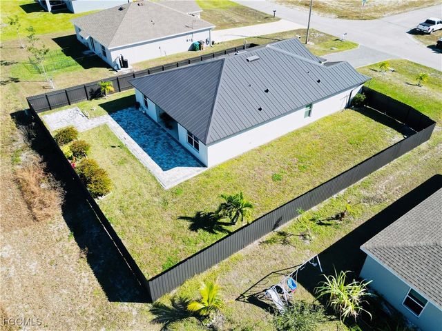 631 NW 32nd ST, Cape Coral, FL 33993