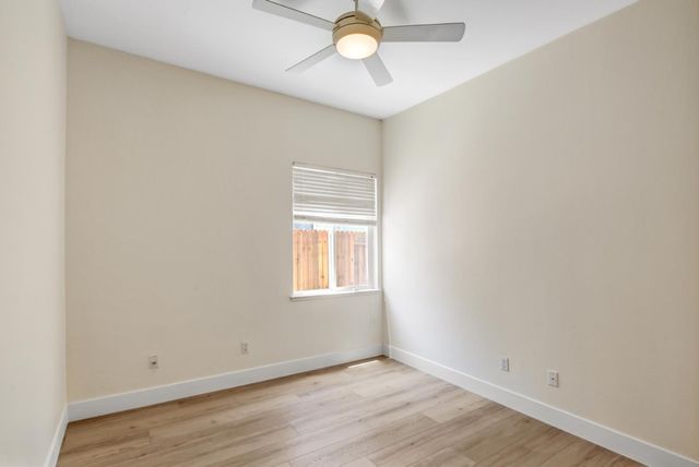 5144 Whisper Oaks Ln, Carmichael, CA 95608