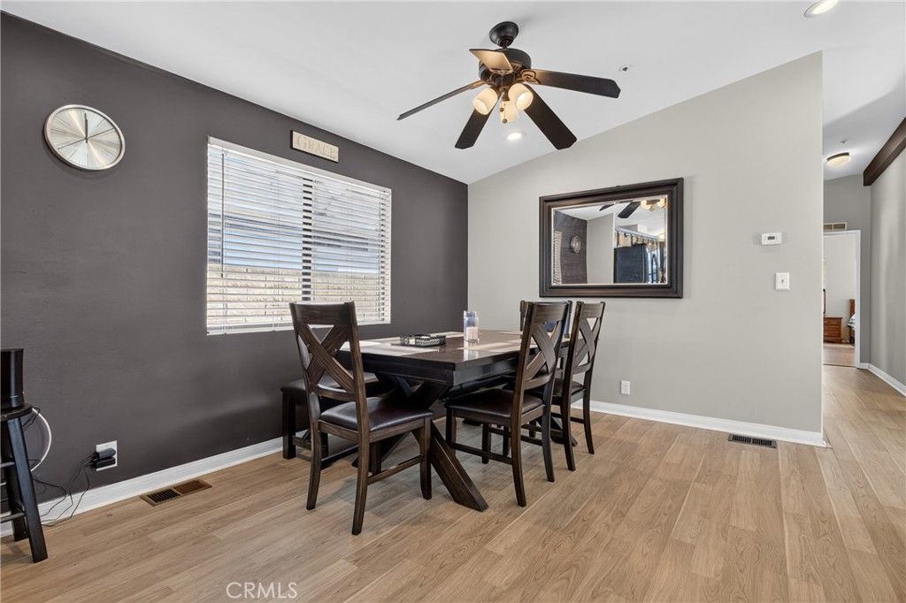 Image 15 of property listing at 13691 Gavina 412, Sylmar, CA 91342