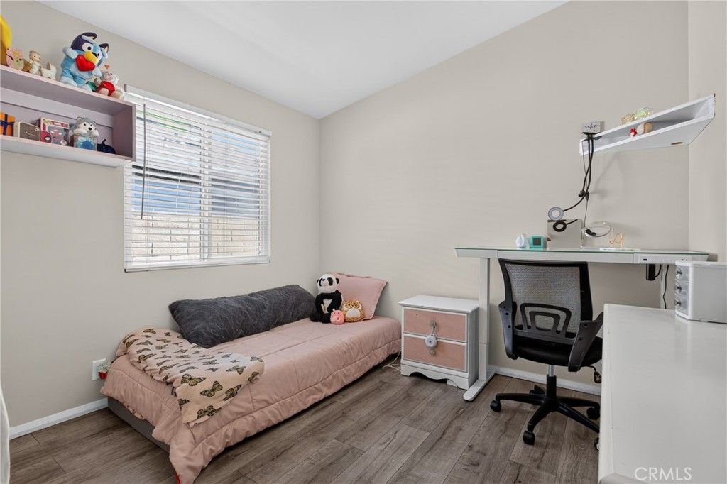 Image 22 of property listing at 13691 Gavina 412, Sylmar, CA 91342